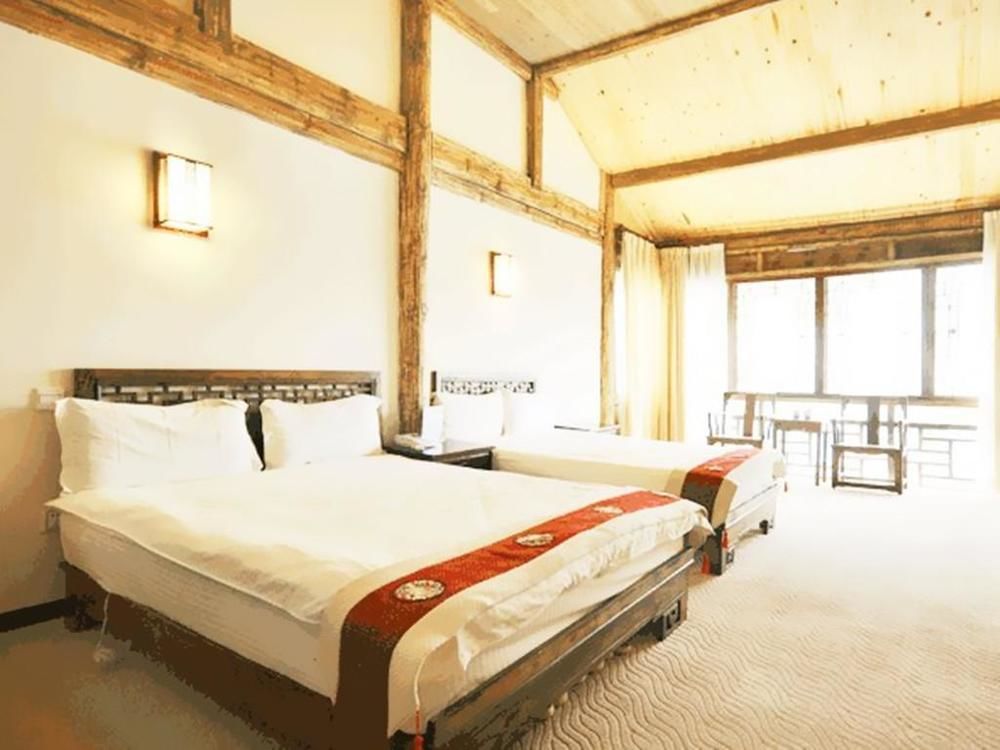 ليجيانغ Golden Waterfront Inn المظهر الخارجي الصورة